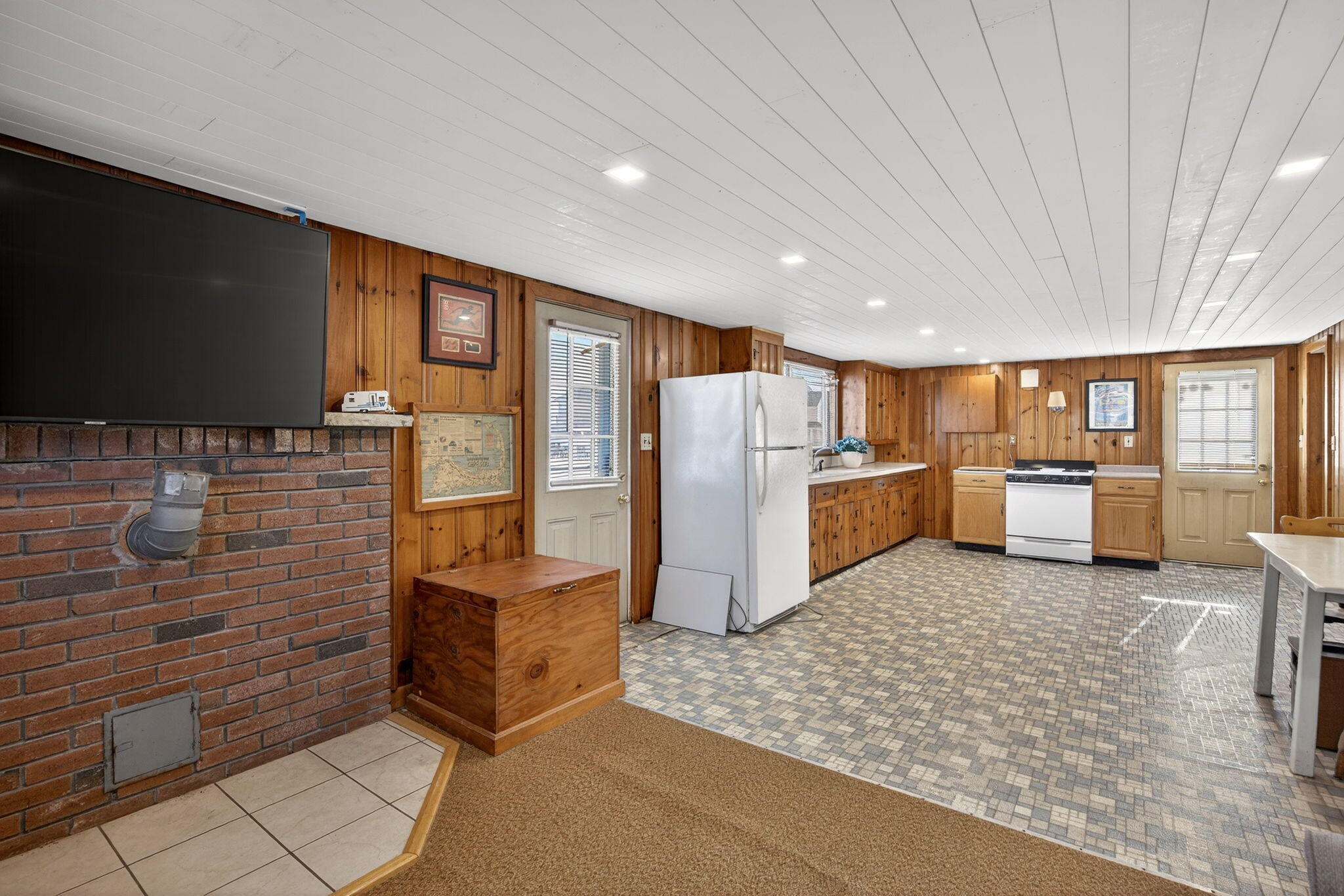 4 Freeman Avenue Sandwich MA 02563