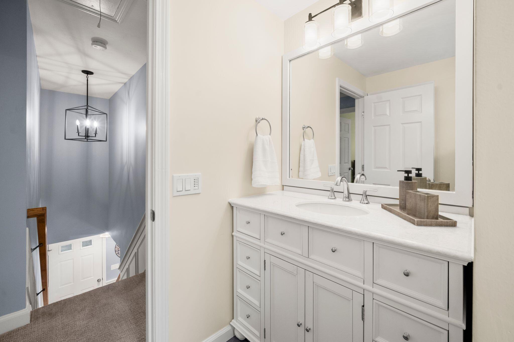 52 Coventry Lane West Barnstable MA 02668