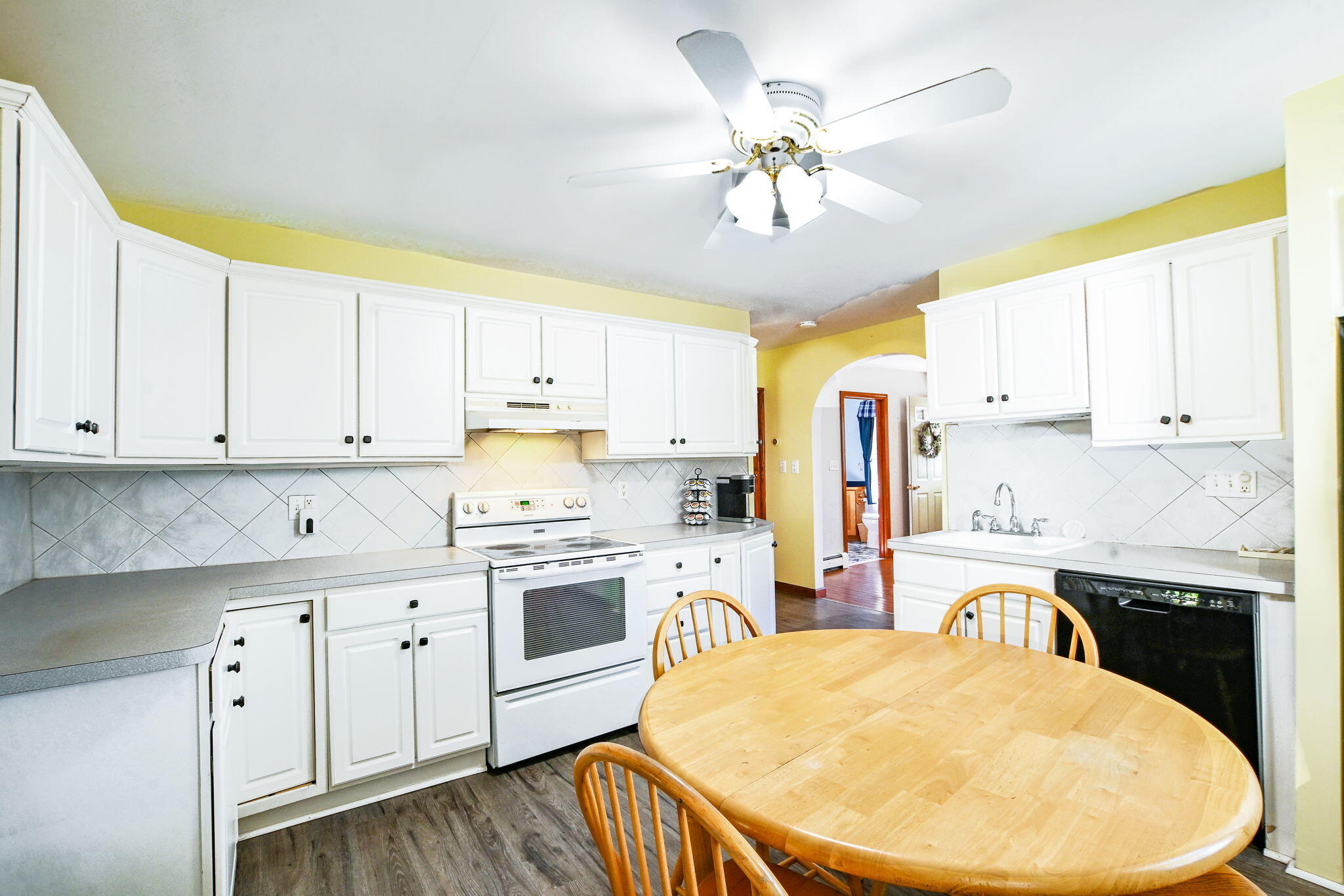 18 Lakeside Avenue Weymouth MA 02189