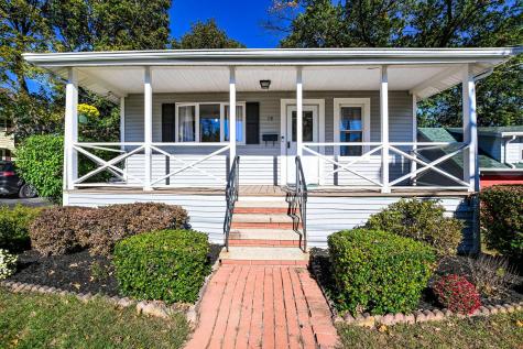 18 Lakeside Avenue Weymouth MA 02189