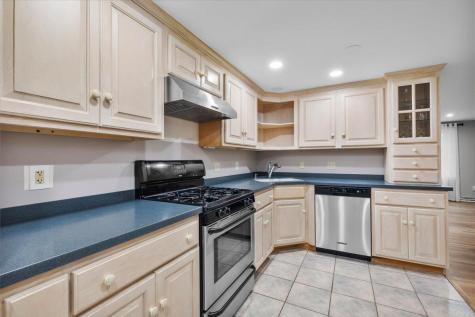 28 Merganser Lane Yarmouth MA 02673