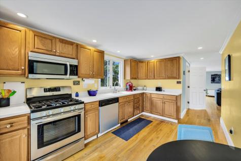 6 Professional Heights Road Truro MA 02666