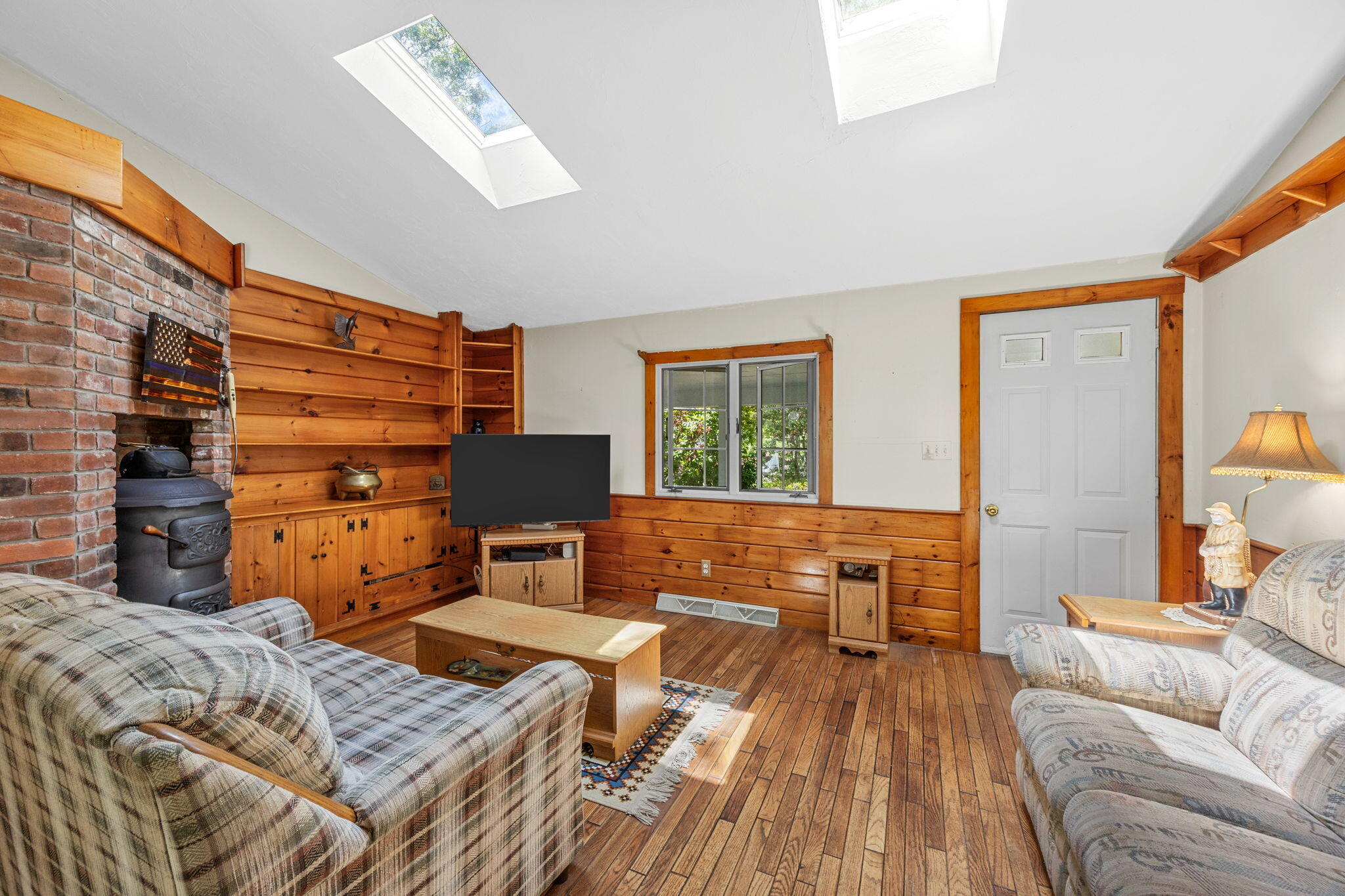166 James Circle Mashpee MA 02649