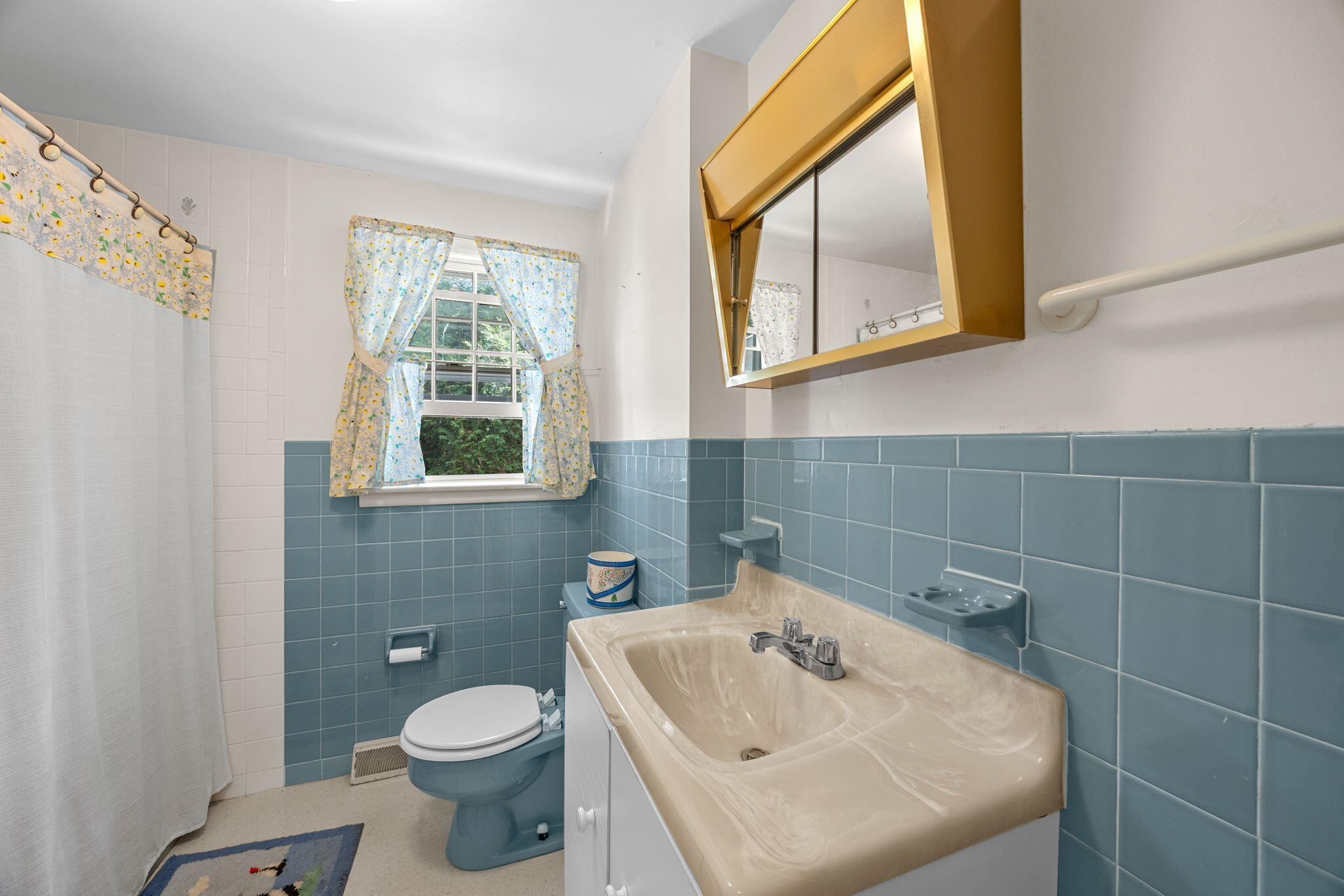 166 James Circle Mashpee MA 02649