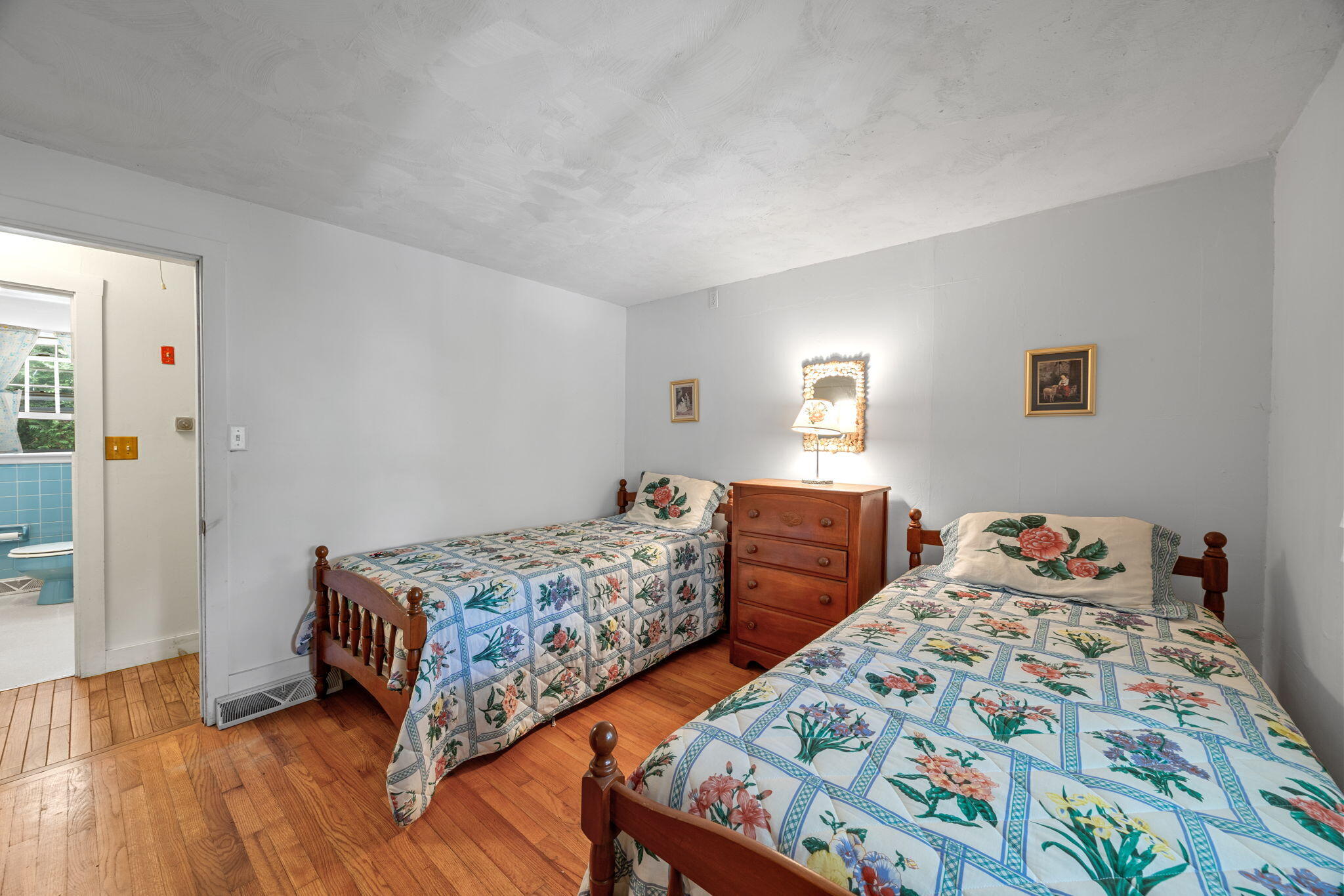 166 James Circle Mashpee MA 02649