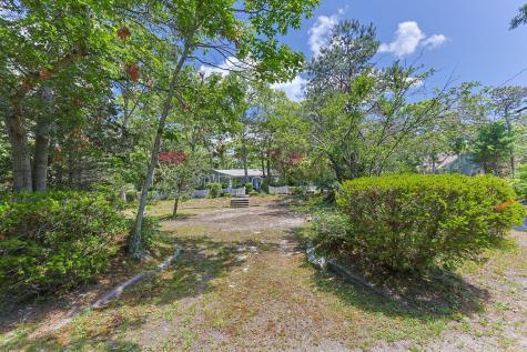 166 James Circle Mashpee MA 02649