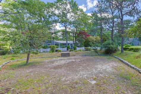 166 James Circle Mashpee MA 02649