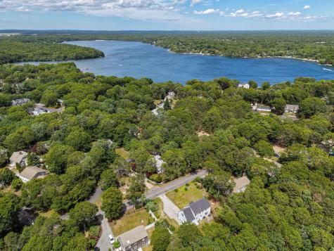 166 James Circle Mashpee MA 02649