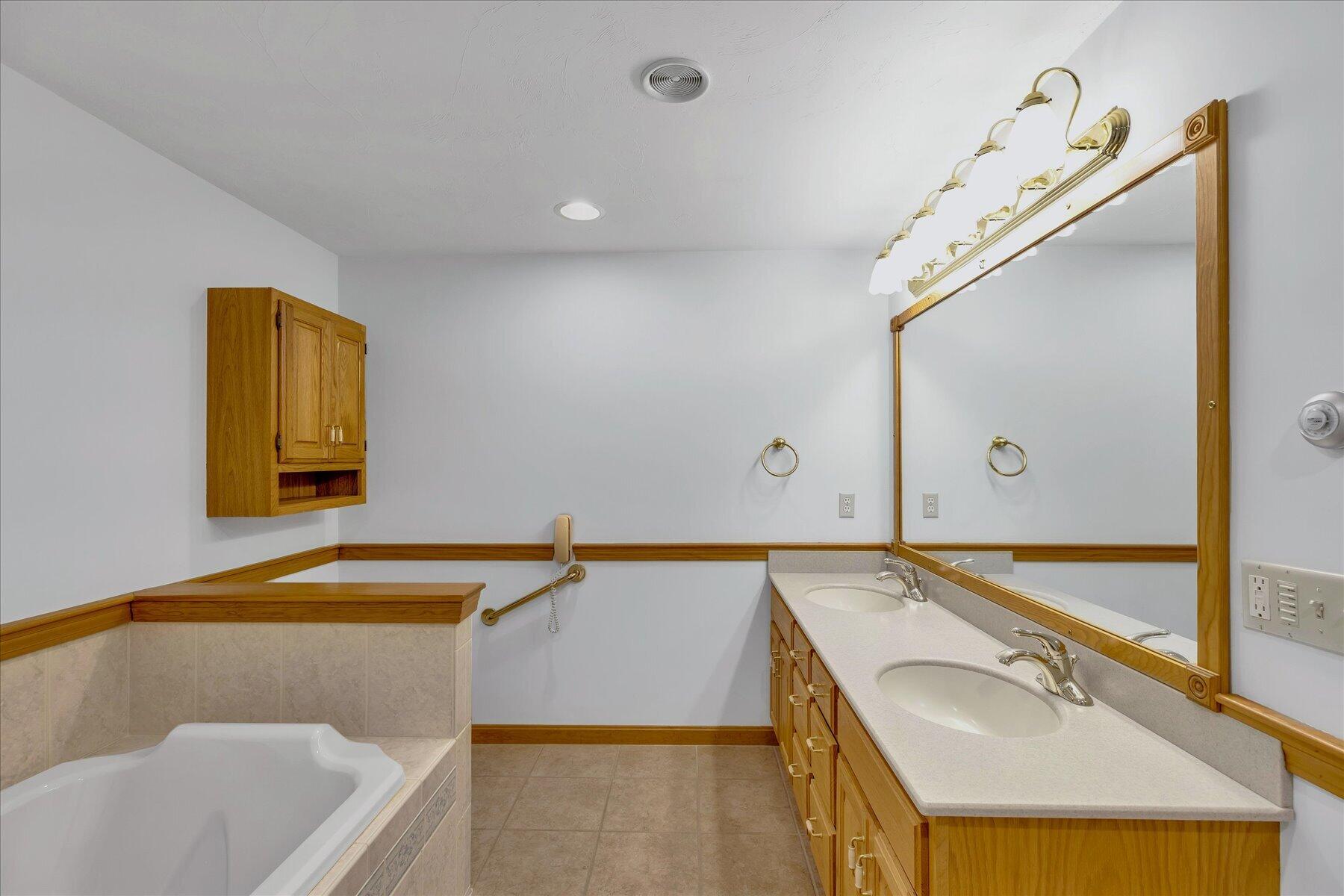 94 Stratford Lane Yarmouth Port MA 02675