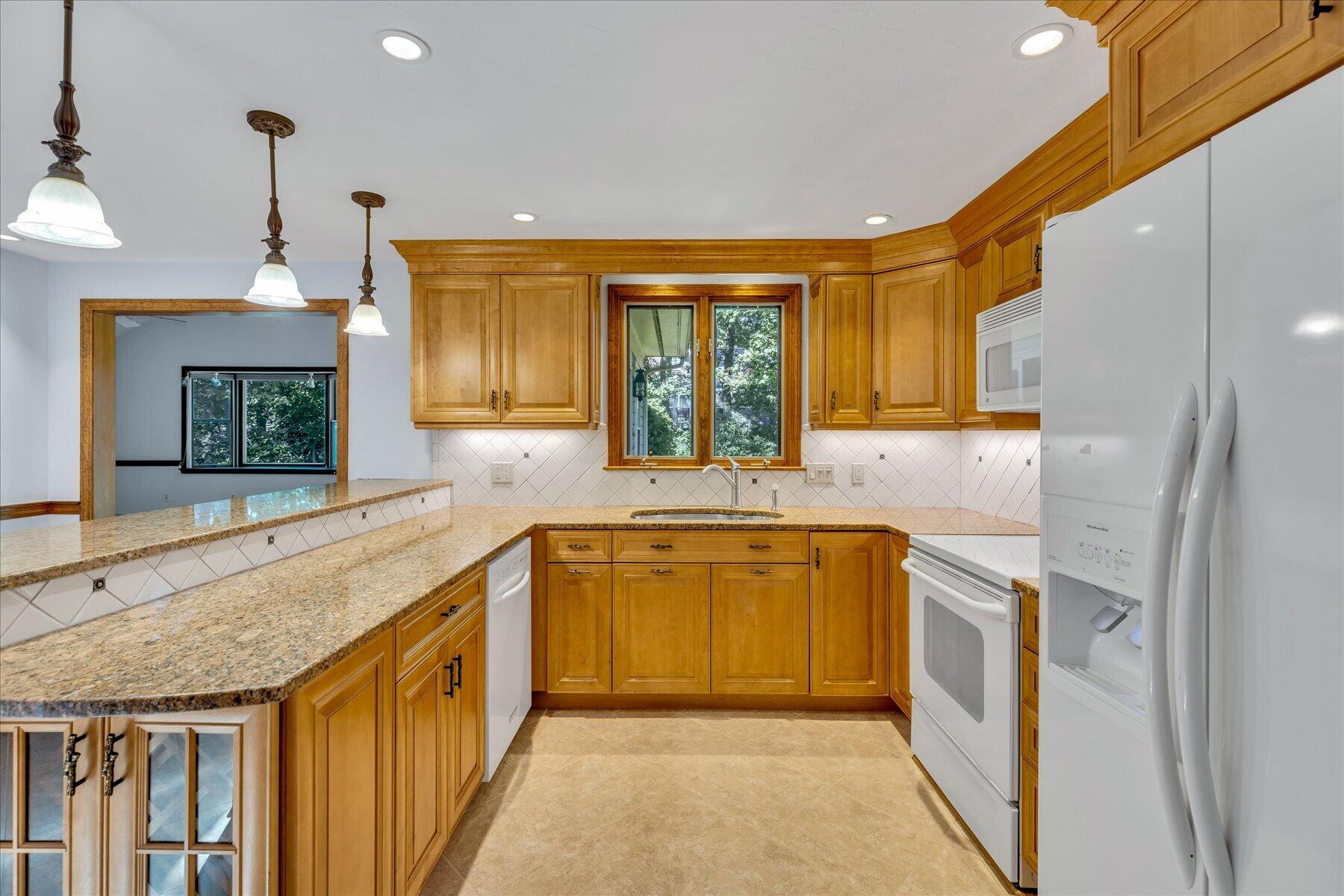 94 Stratford Lane Yarmouth Port MA 02675