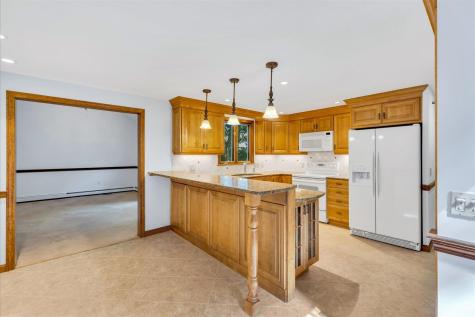 94 Stratford Lane Yarmouth Port MA 02675