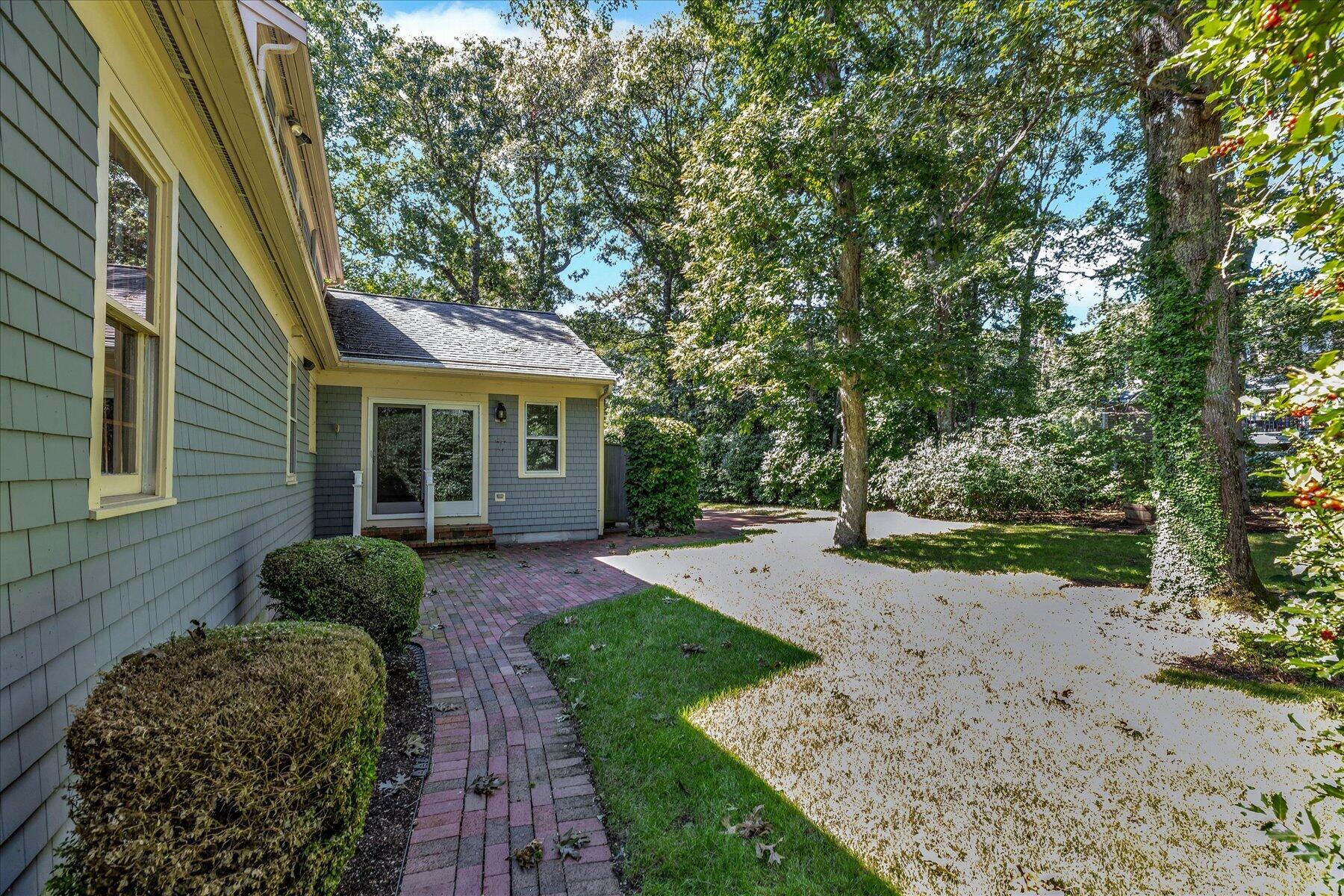 94 Stratford Lane Yarmouth Port MA 02675