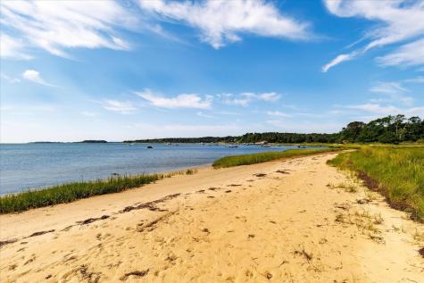 152 Namequoit Road MA 02653