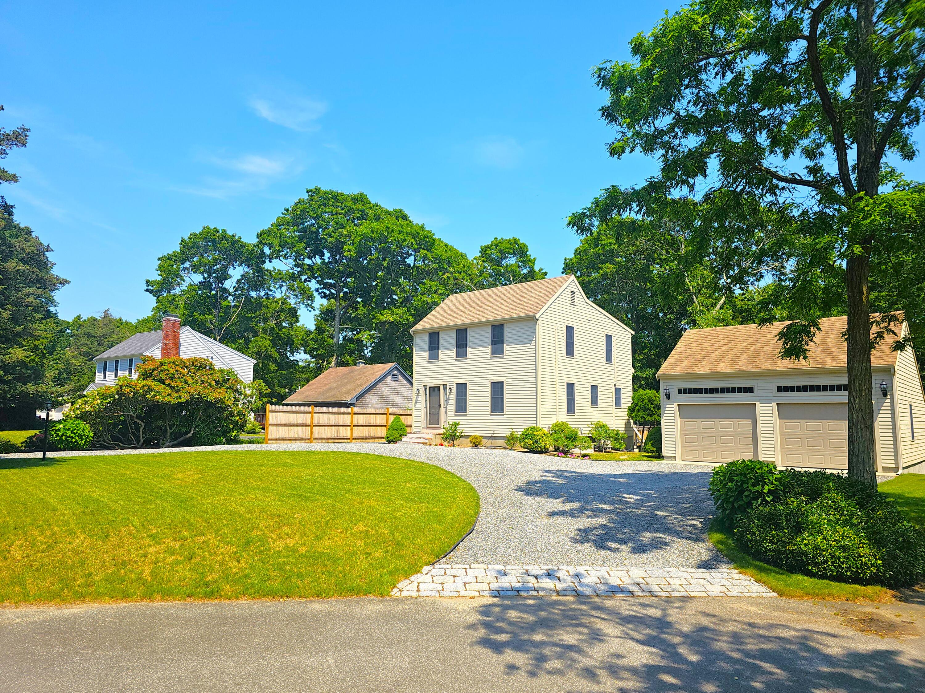 12 Tree Top Lane Falmouth MA 02536