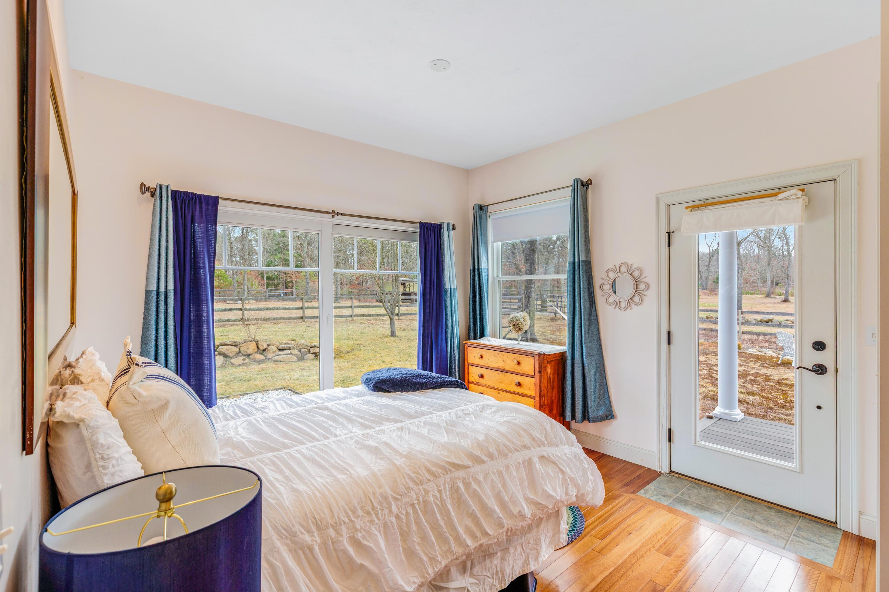 21 Cloverfield Way Hatchville MA 02536