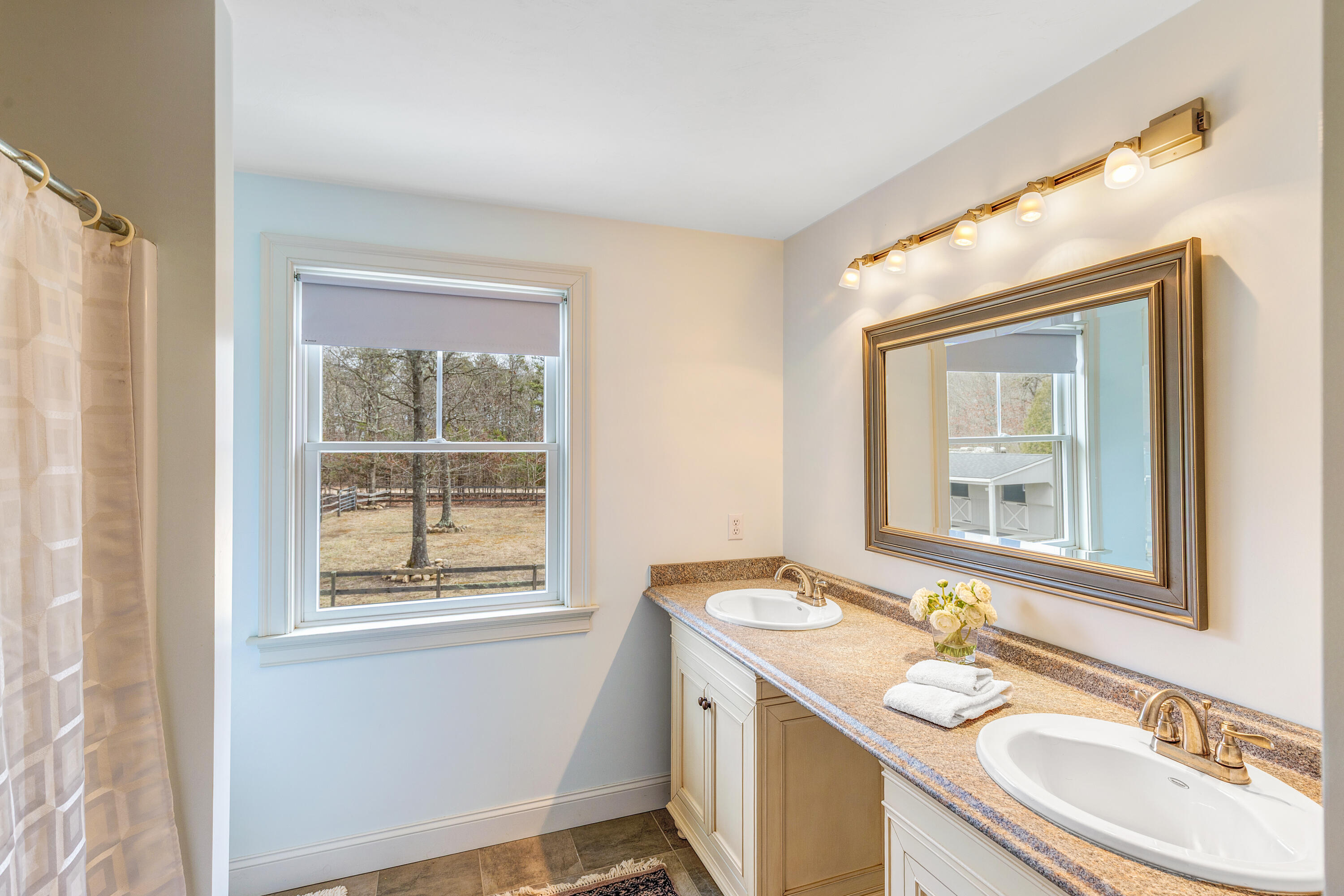 21 Cloverfield Way Hatchville MA 02536