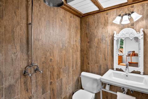 594 Commercial Street Provincetown MA 02657