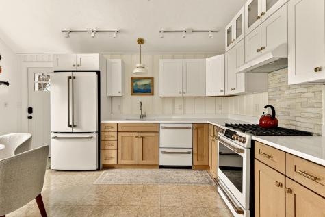 17 Almy Avenue Sandwich MA 02563