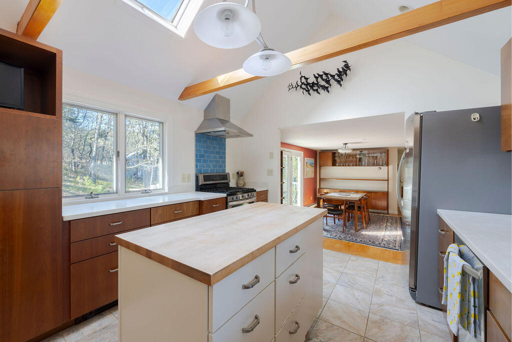 110 Wellfleet Woods Lane Wellfleet MA 02667
