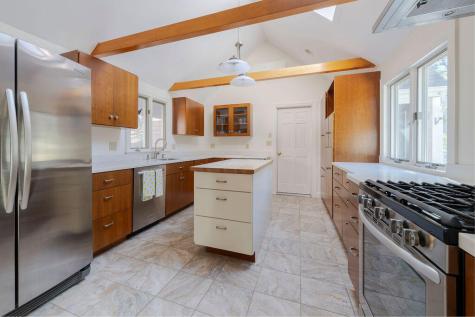 110 Wellfleet Woods Lane Wellfleet MA 02667