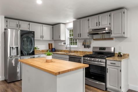34 Commodore Lane Marstons Mills MA 02648