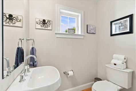 3 Saltwater Circle Mashpee MA 02649