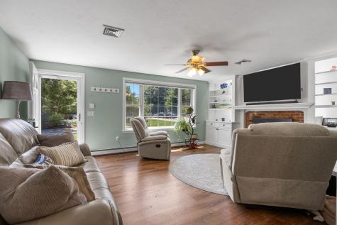 81 Aunt Sophies Road MA 02631