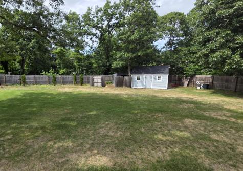81 Aunt Sophies Road MA 02631