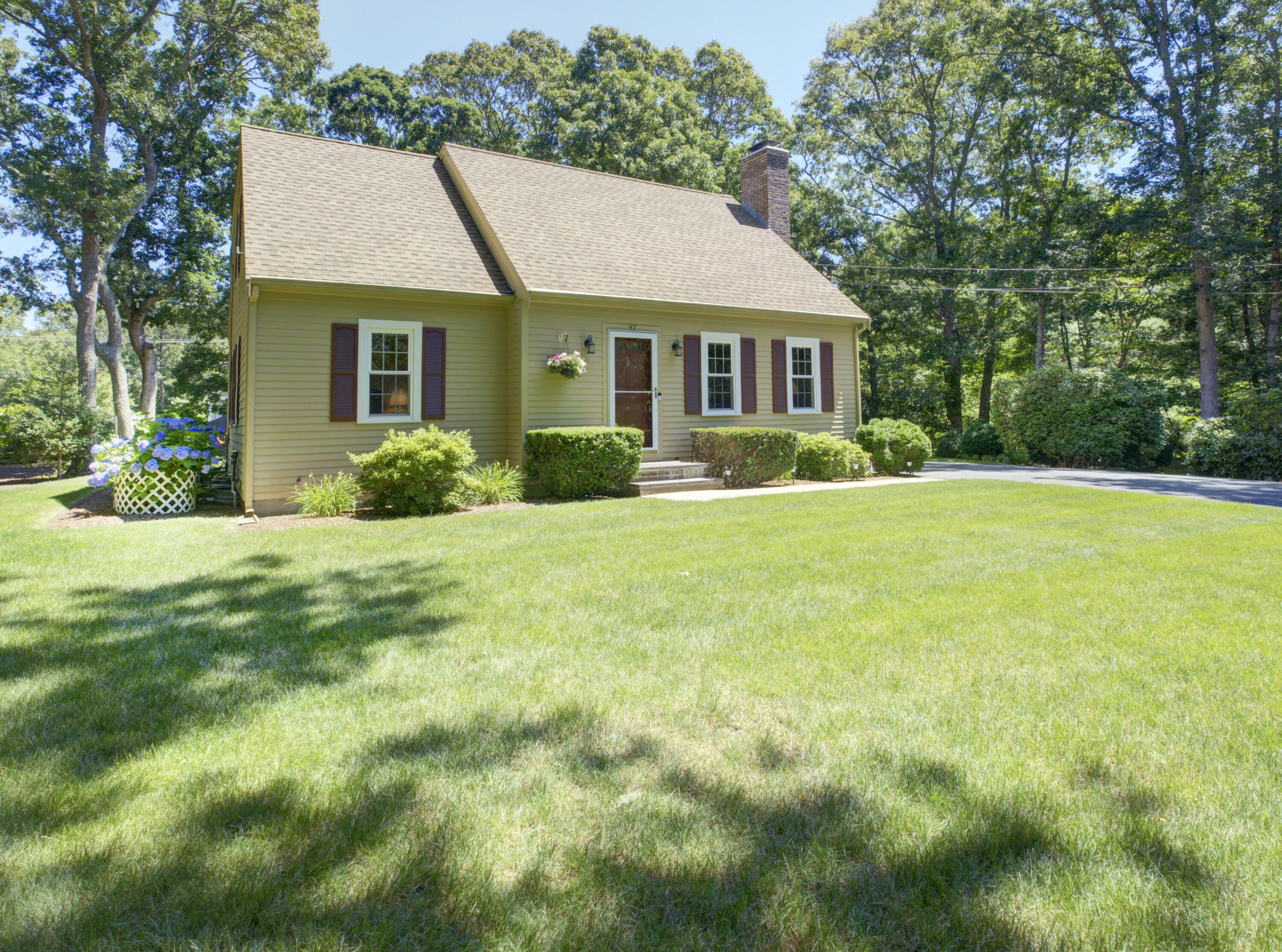 47 Simmons Road East Falmouth MA 02536