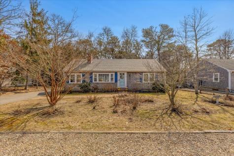 11 Sycamore Lane Dennis MA 02660