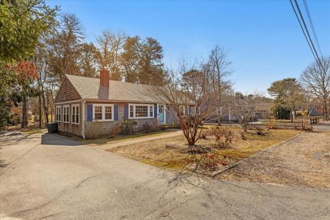 11 Sycamore Lane Dennis MA 02660