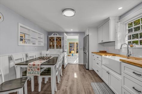 11 Sycamore Lane Dennis MA 02660