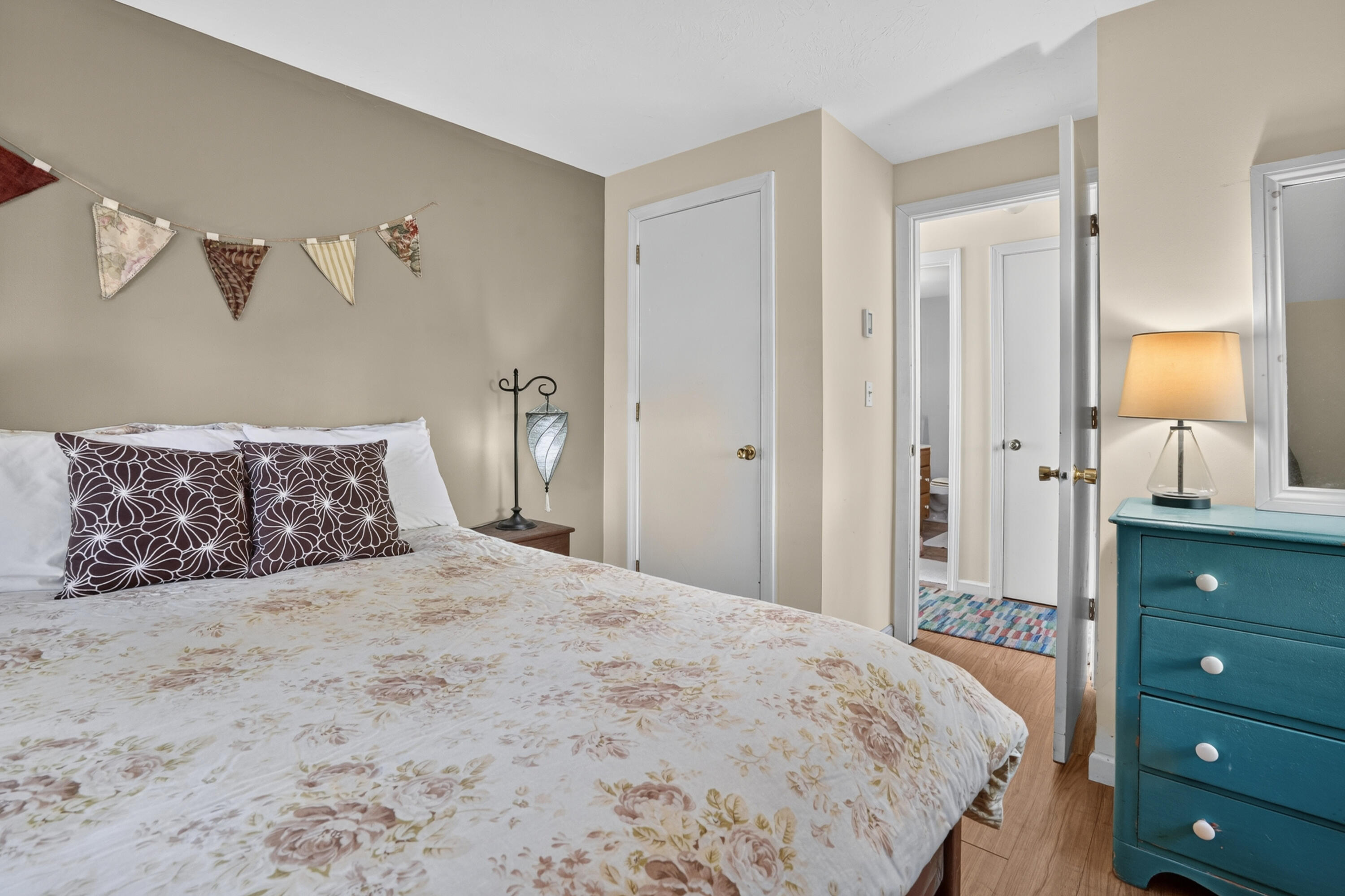 31 Beacon Avenue Oak Bluffs MA 02557