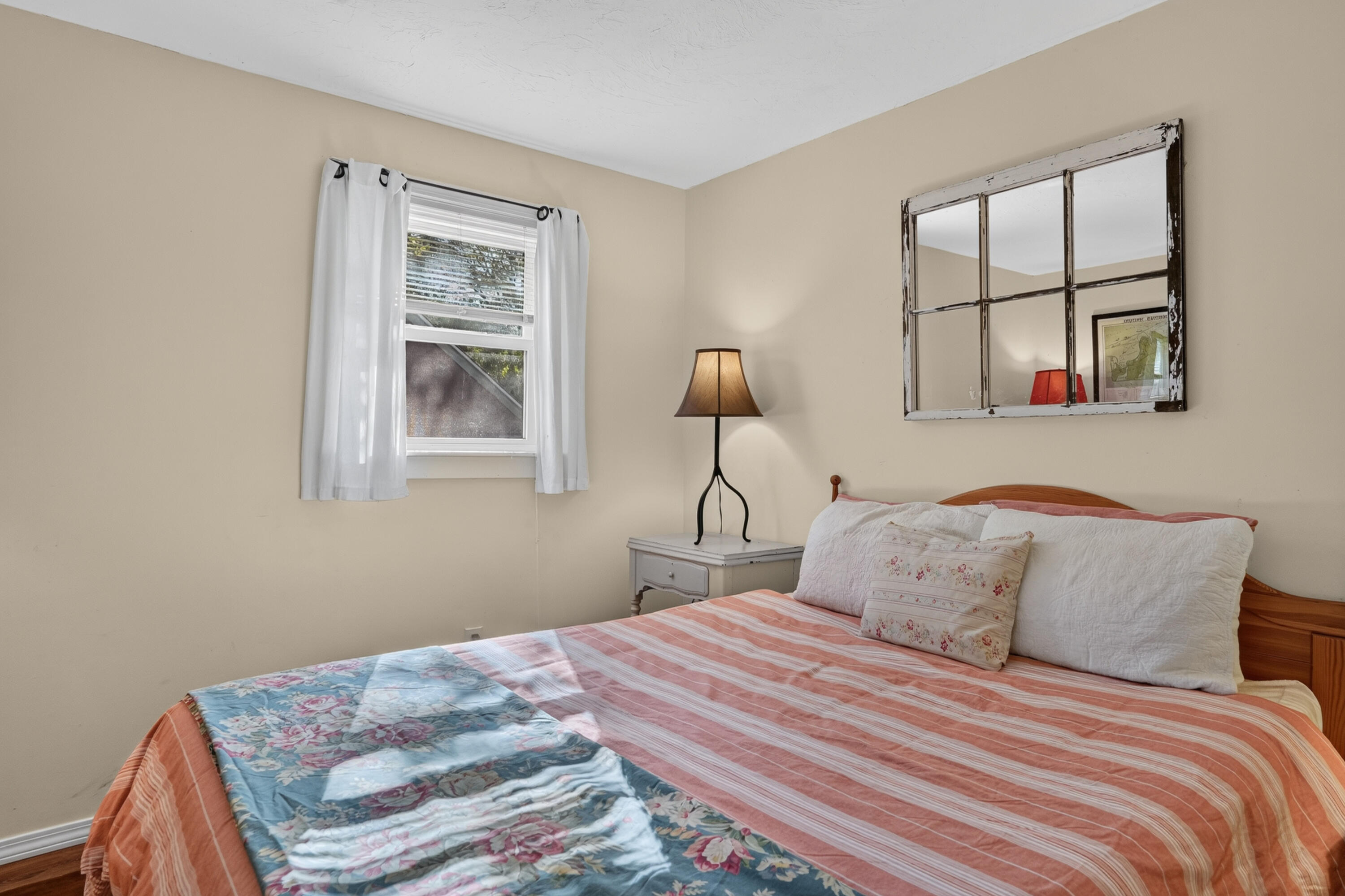 31 Beacon Avenue Oak Bluffs MA 02557