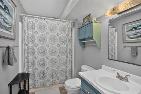 31 Beacon Avenue Oak Bluffs MA 02557