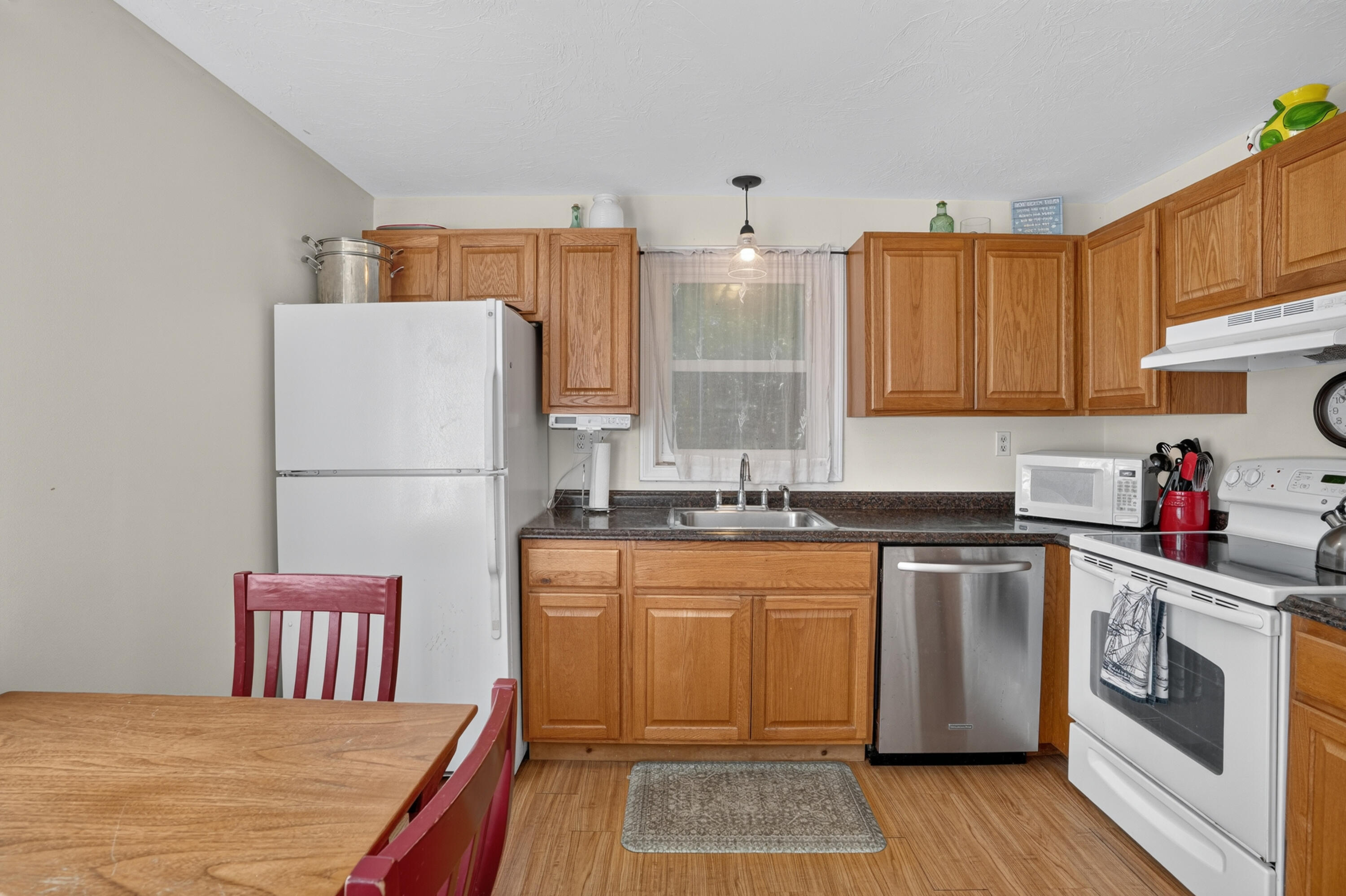 31 Beacon Avenue Oak Bluffs MA 02557