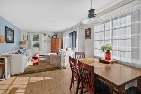 31 Beacon Avenue Oak Bluffs MA 02557