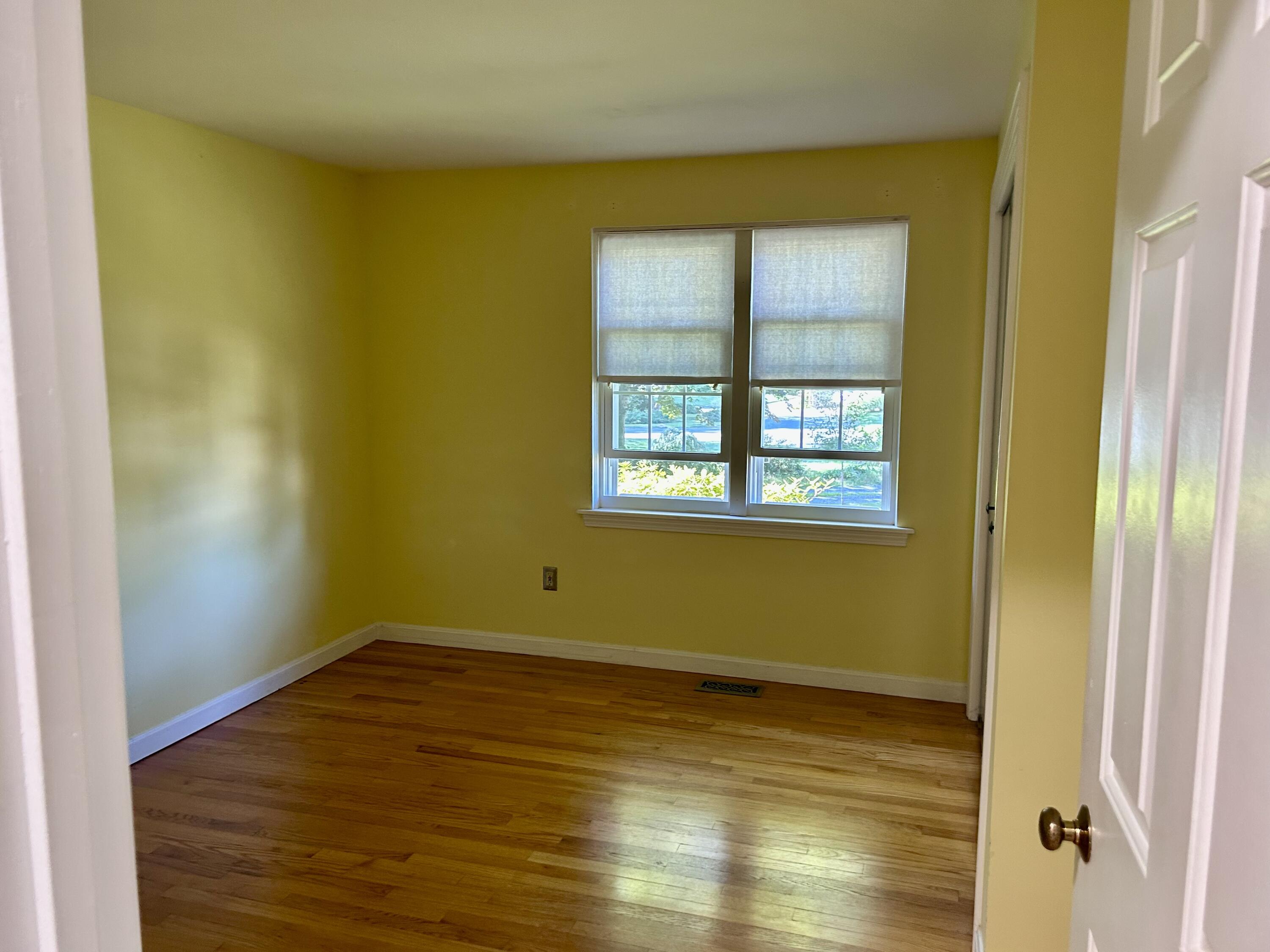 17 Worcester Lane Hyannis MA 02601