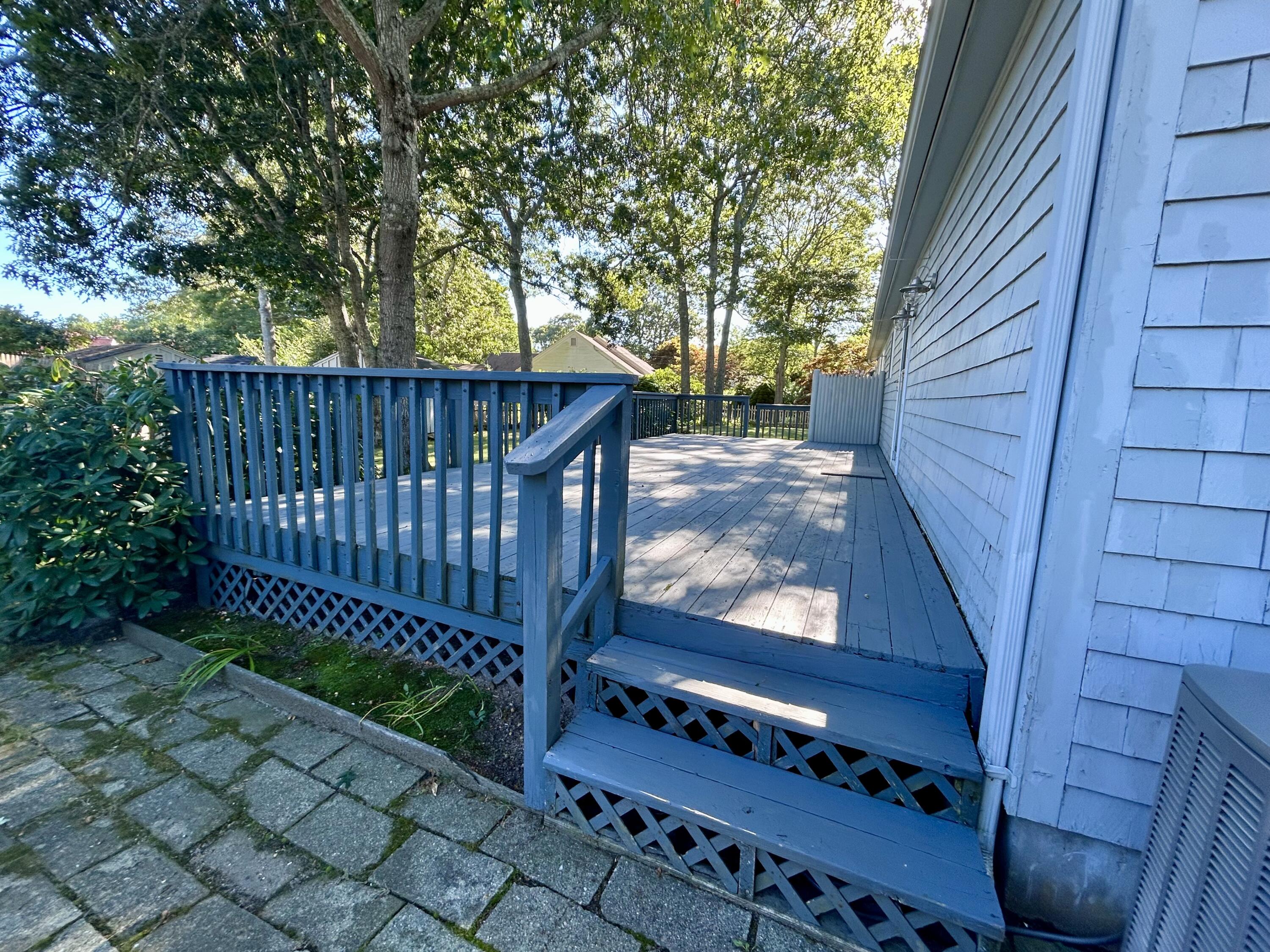 17 Worcester Lane Hyannis MA 02601