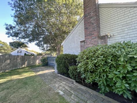 17 Worcester Lane Hyannis MA 02601