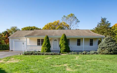 30 Meadow View Drive East Falmouth MA 02536