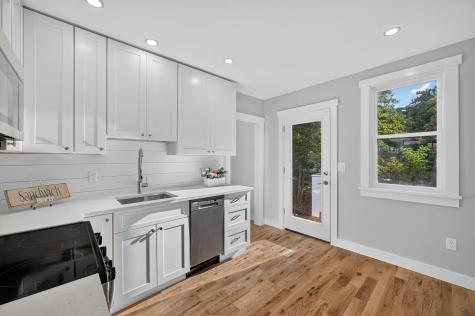 86 Main Street Sandwich MA 02563