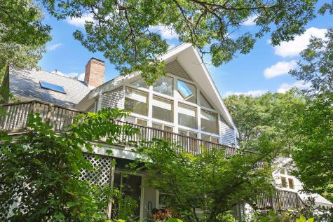 821 W Falmouth Highway Falmouth MA 02540