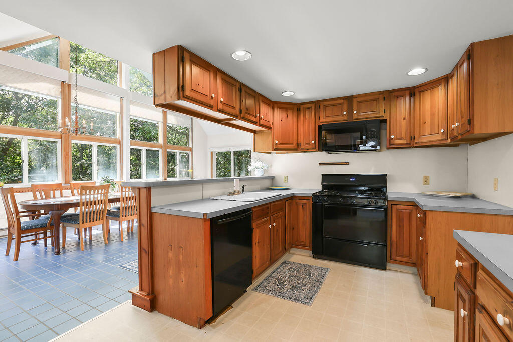 821 W Falmouth Highway Falmouth MA 02540