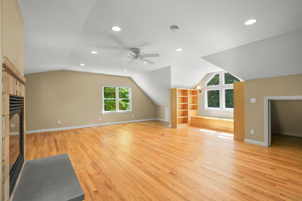 821 W Falmouth Highway Falmouth MA 02540