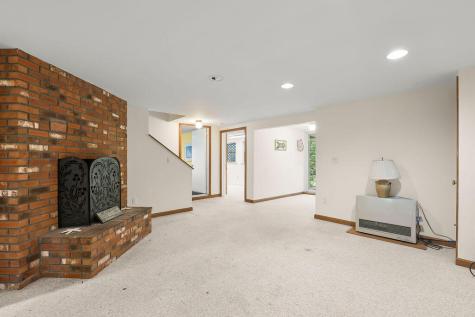 821 W Falmouth Highway Falmouth MA 02540