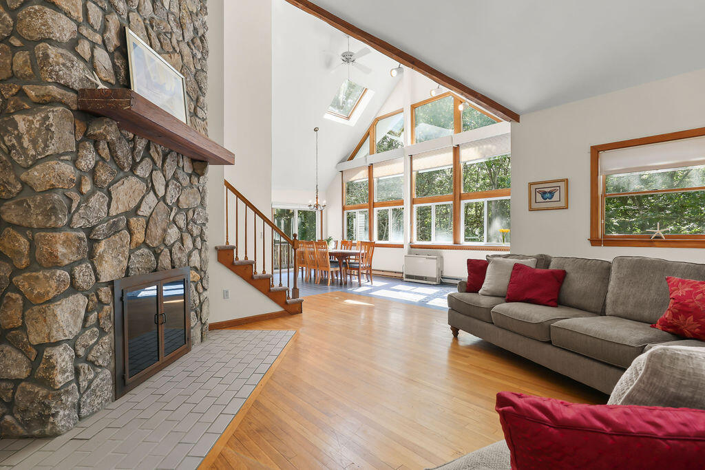 821 W Falmouth Highway Falmouth MA 02540