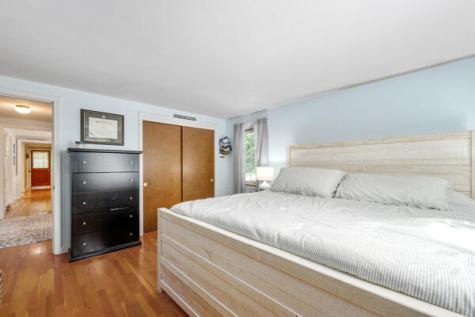882 West Yarmouth Road Yarmouth MA 02675
