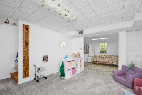 882 West Yarmouth Road Yarmouth MA 02675