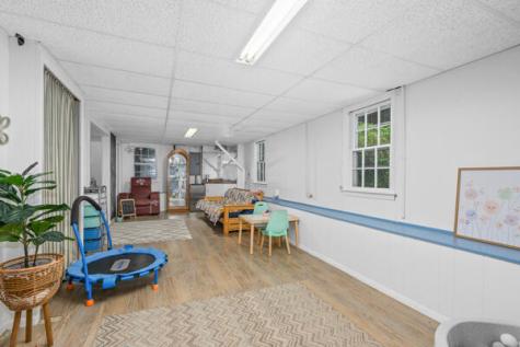 882 West Yarmouth Road Yarmouth MA 02675